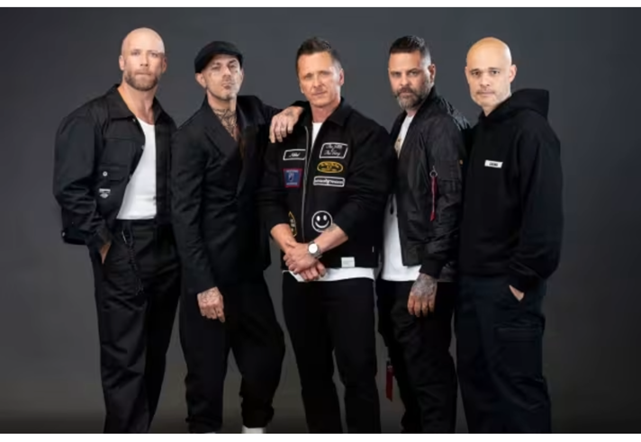 A band photo of Five.