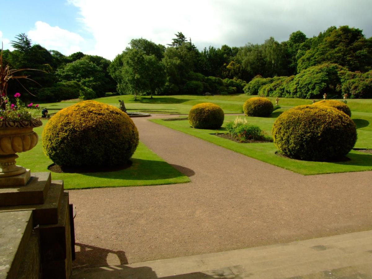 Wortley Hall Gardens