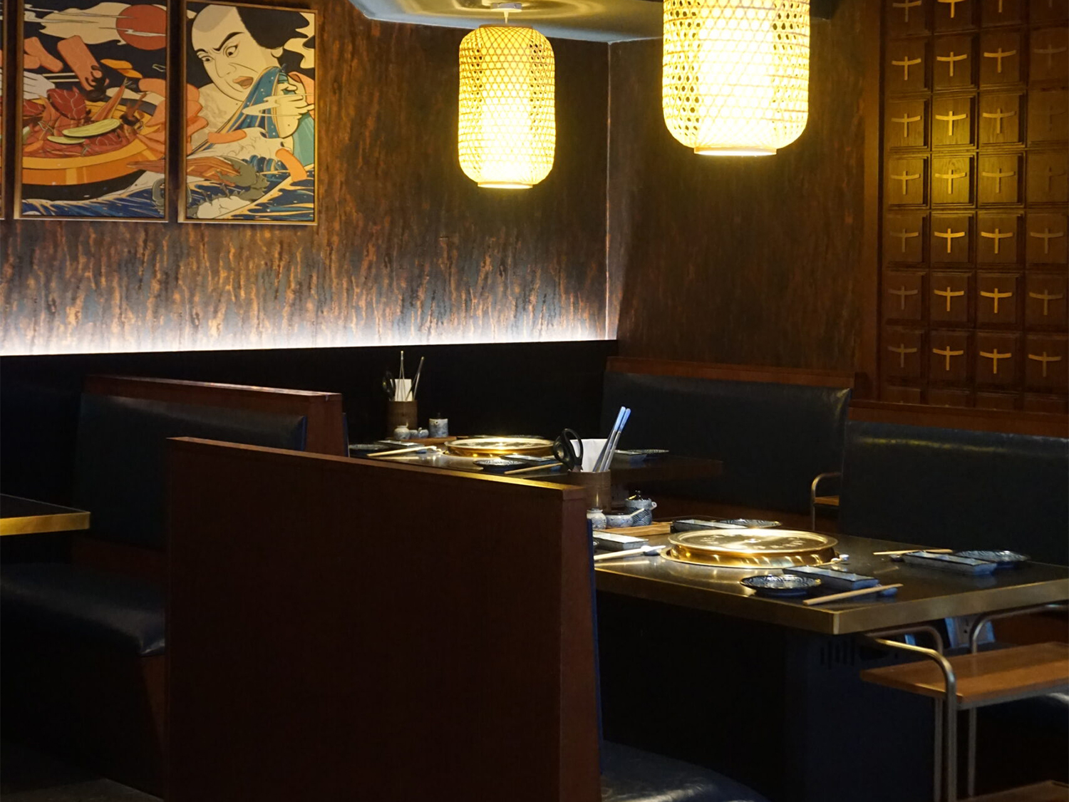 Interior of Guyshi BBQ & Bar