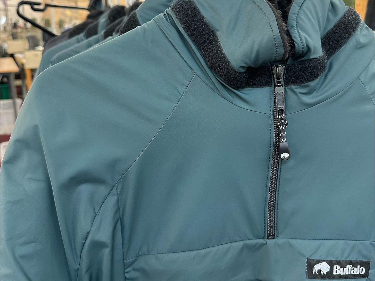 A Buffalo Systemsjacket.