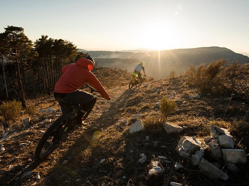 Two people riding mountain bikes at Fox Valley.