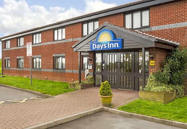 Exterior of Days Inn by Wyndham Sheffield showing the hotel building and entrance.