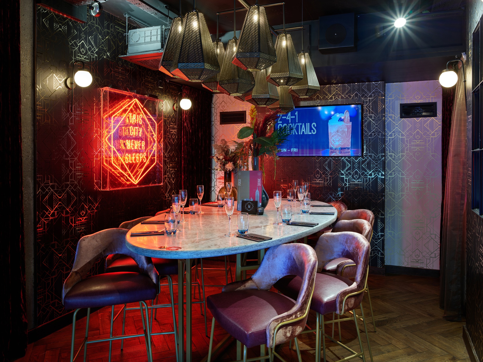 A table at Manahatta.