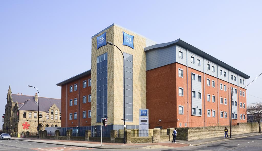 Exterior view of the Ibis Sheffield Arena hotel showing the modern building.